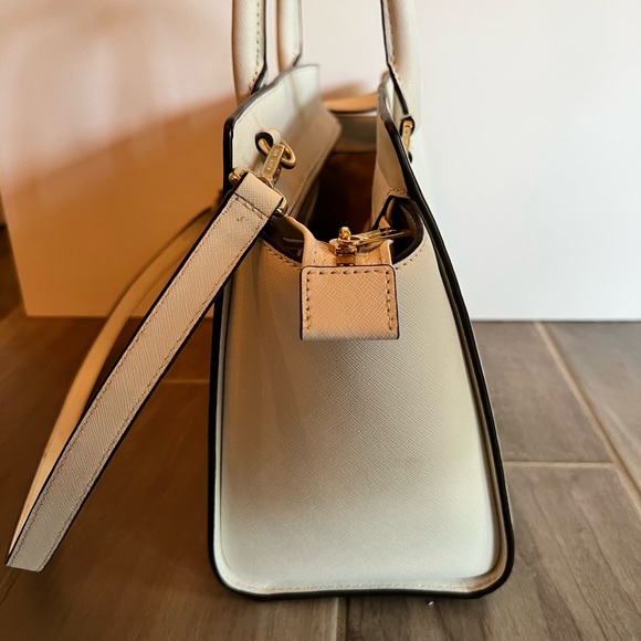 Michael Kors handbag - Picture 2 of 8